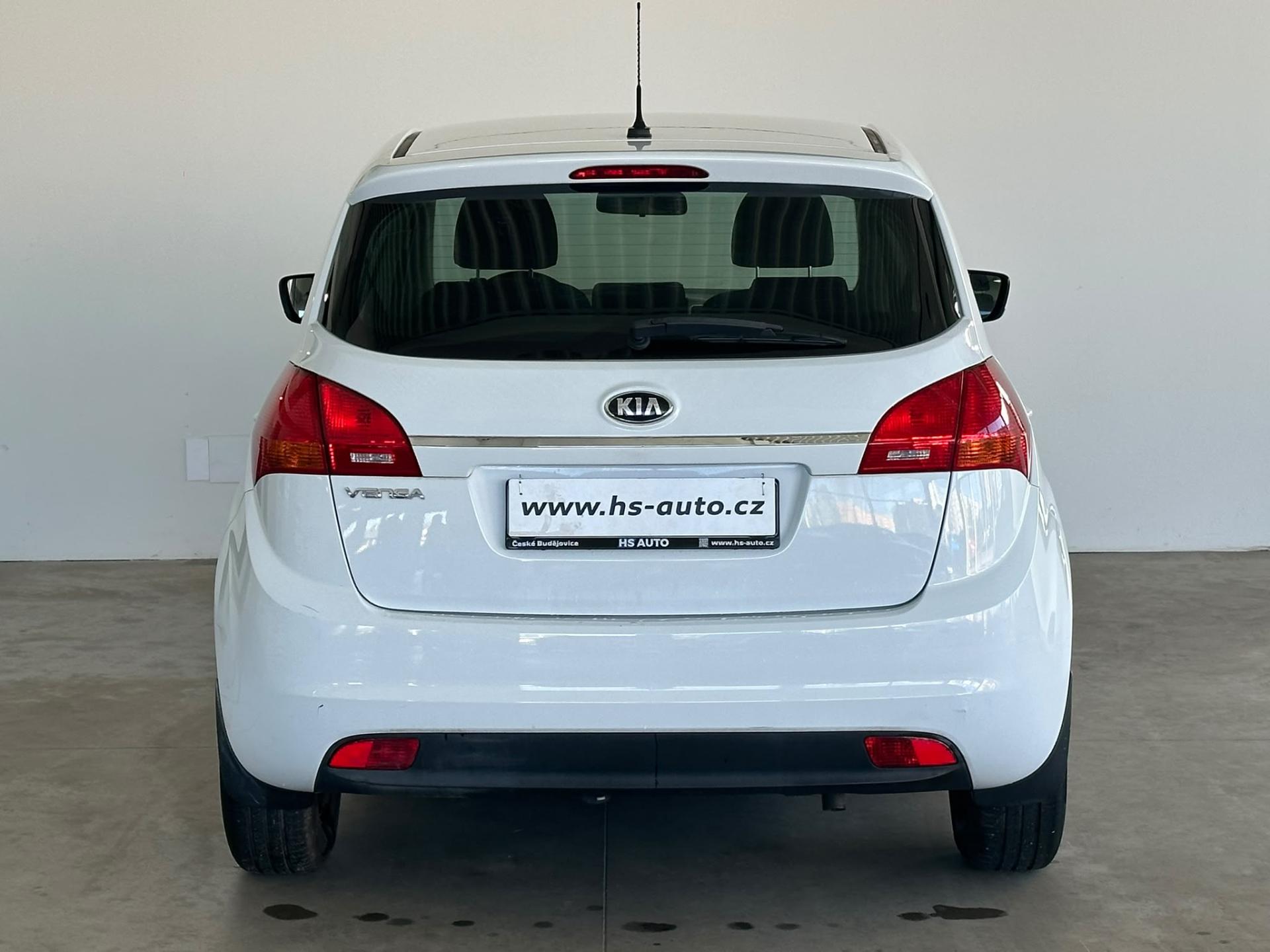 Kia Venga hatchback