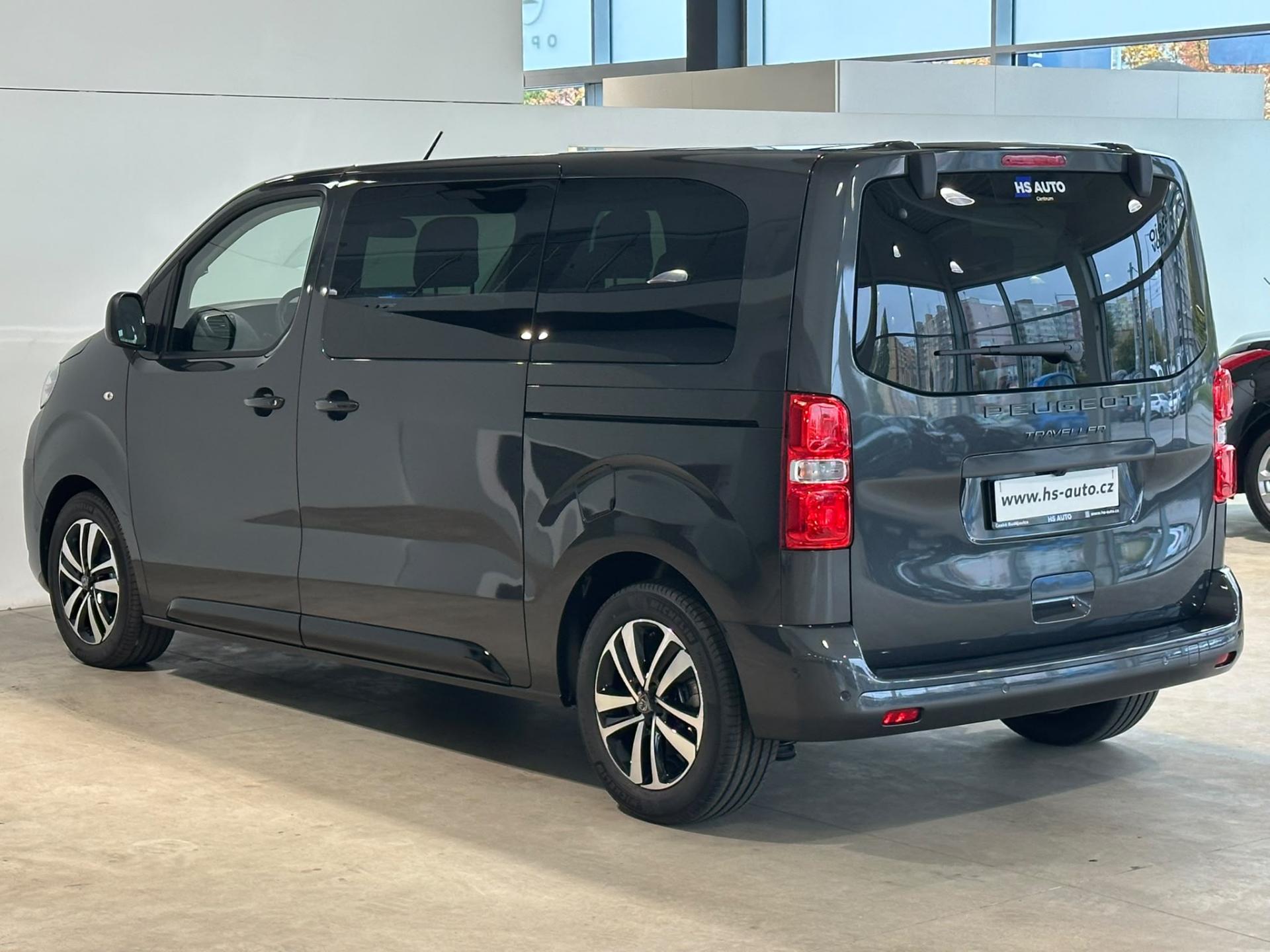 Peugeot Traveller MPV