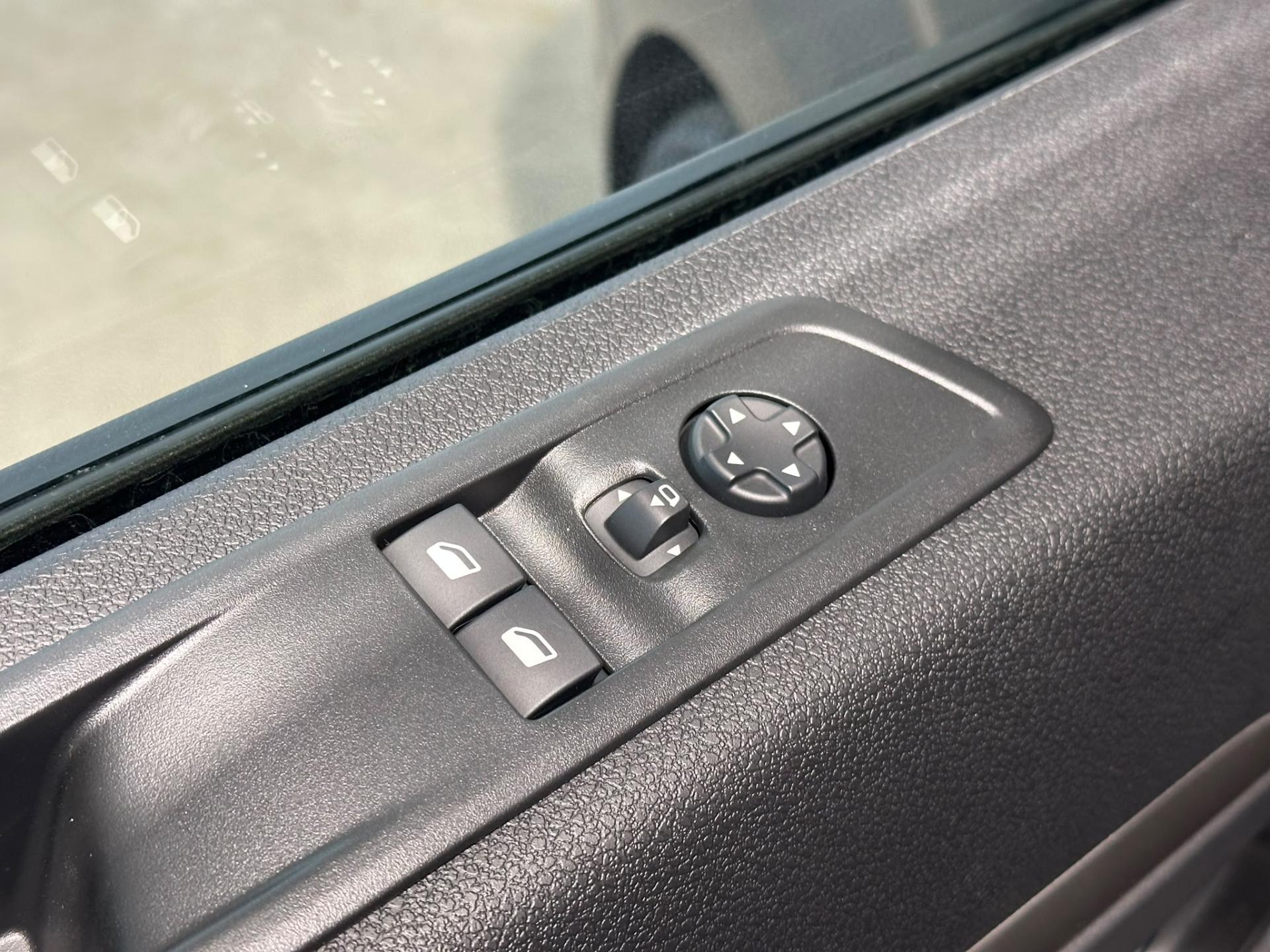 Peugeot Traveller MPV