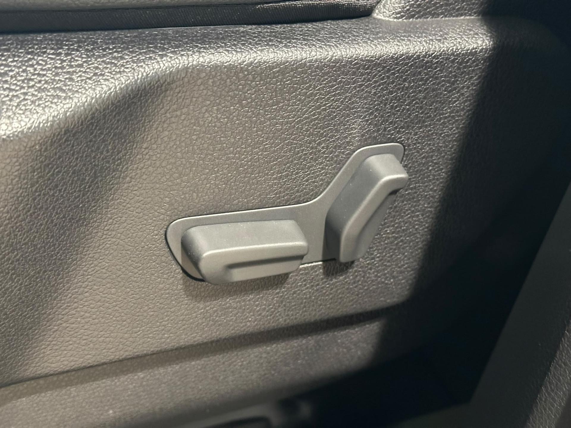 Peugeot Traveller MPV