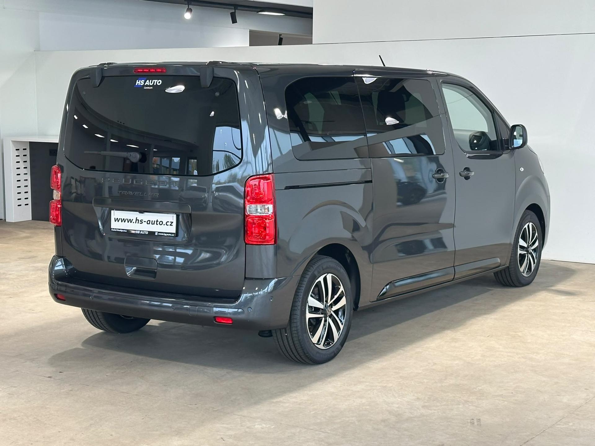 Peugeot Traveller MPV
